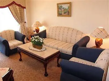 Dallas Hotel Warna